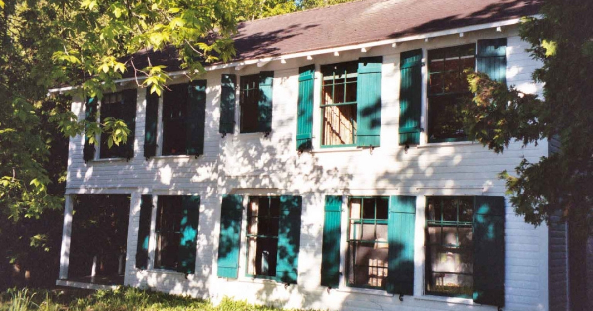 Vermont pet friendly cabin for rent on Stayclass