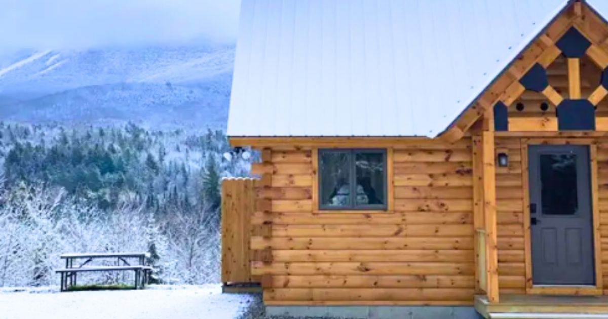 Vermont vacation rental cabin in a snow setting